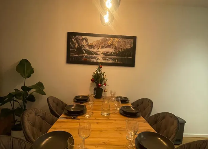 Grosszuegiges Designer 아파트 *