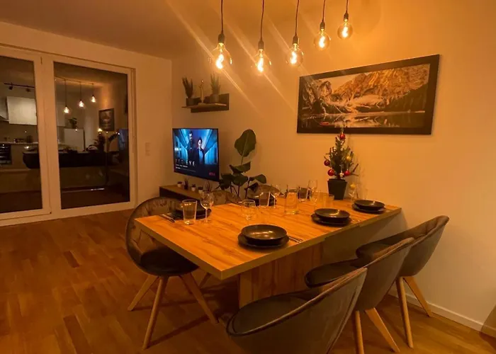 Grosszuegiges Designer 아파트 *