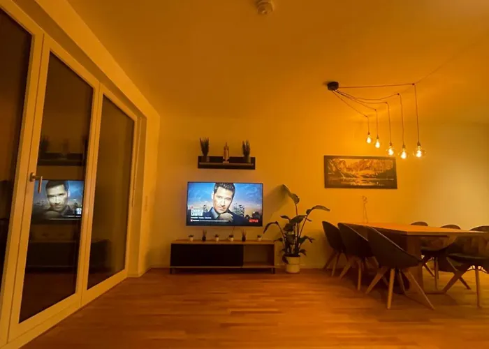 Grosszuegiges Designer 아파트